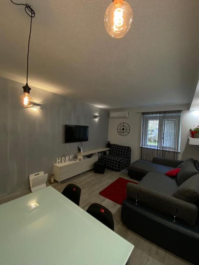 Guesthause Antonio Hotel Split Bagian luar foto