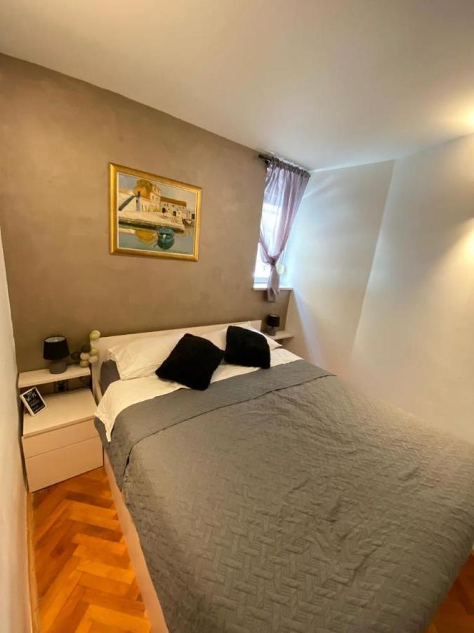 Guesthause Antonio Hotel Split Bagian luar foto