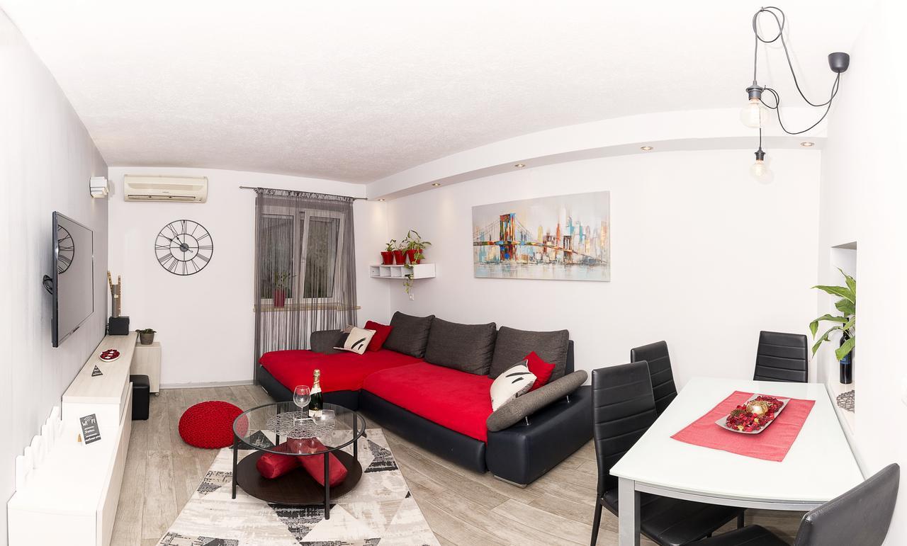 Guesthause Antonio Hotel Split Bagian luar foto