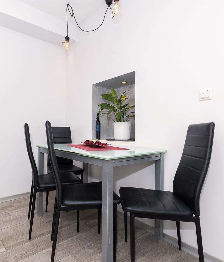 Guesthause Antonio Hotel Split Bagian luar foto