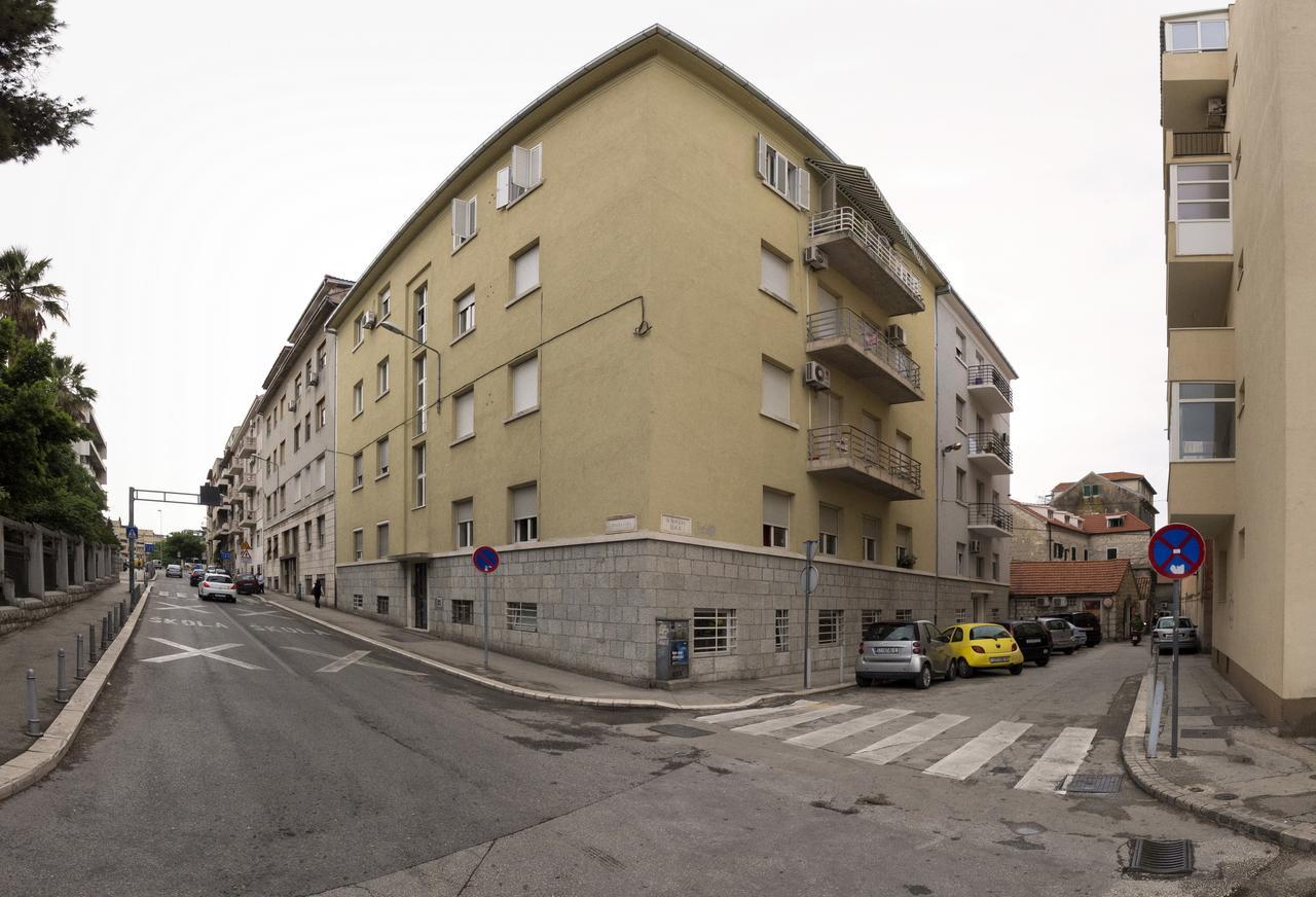 Guesthause Antonio Hotel Split Bagian luar foto